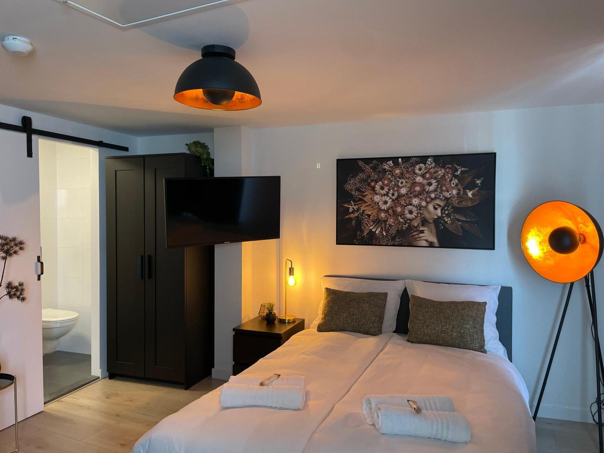 B&K Urban City Suites Tilburg Exterior photo